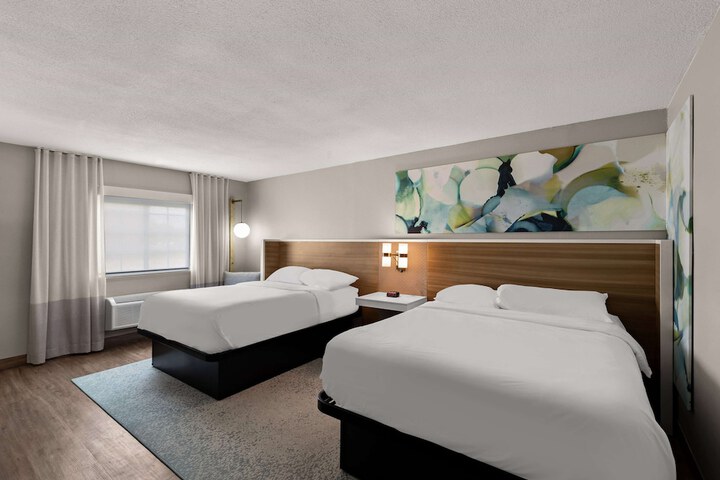 Wyndham Garden Ankeny / Des Moines