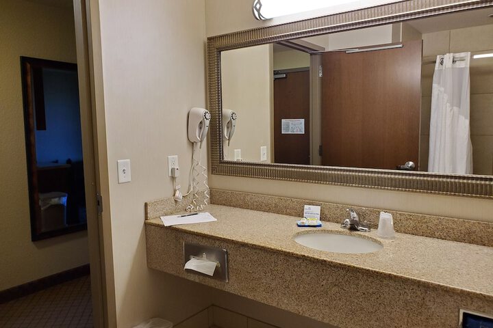 Room 15 of 85