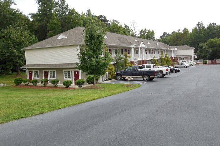 Affordable Suites Salisbury