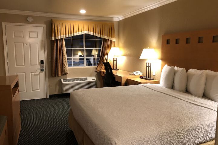 Room 14 of 26