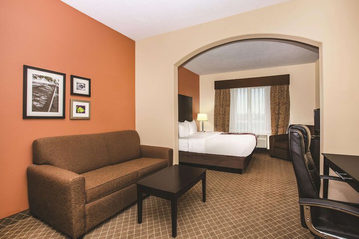 La Quinta Inn & Suites by Wyndham Ely