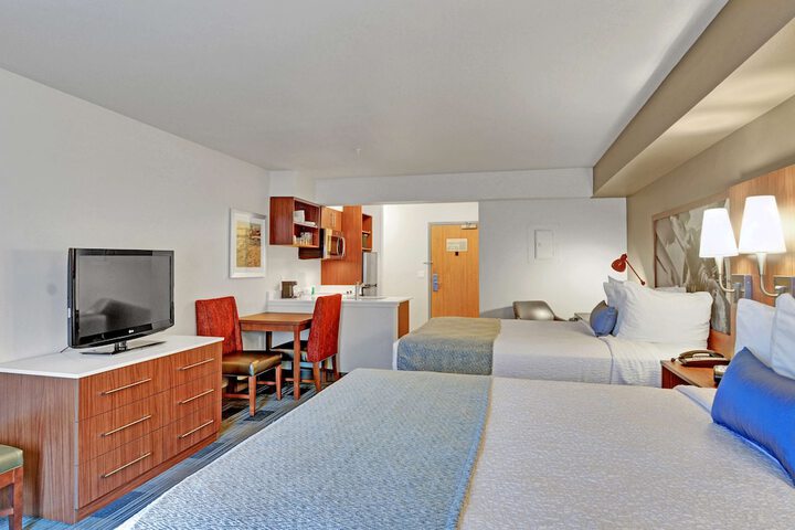Executive Residency by Best Western Navigator Inn & Suites