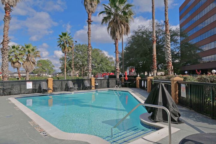 Pool 4 of 40