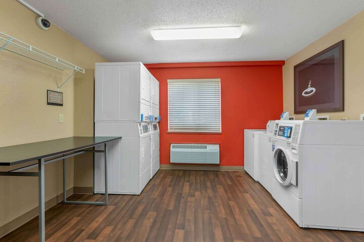 Extended Stay America Suites Toledo Maumee