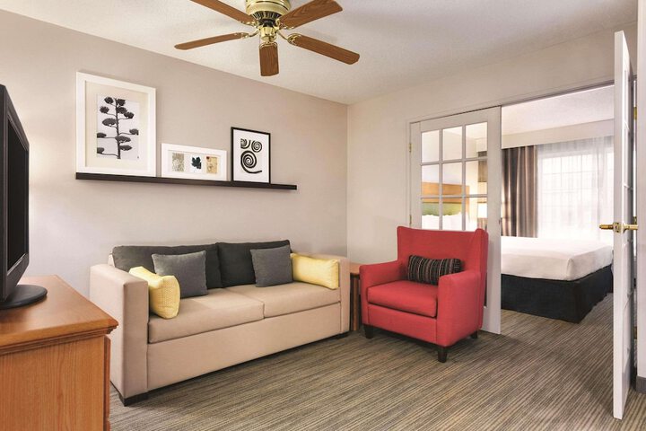 Room 8 of 22