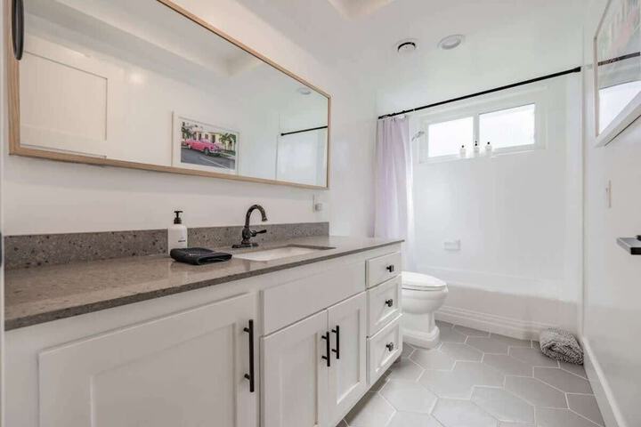 at Marbella Lane - Cozy Modern Home w / Relaxing Design & Pool