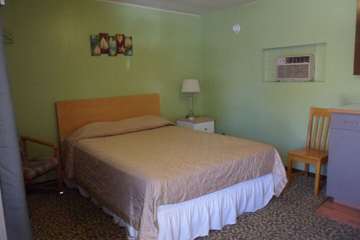 Pillow Talk Motel