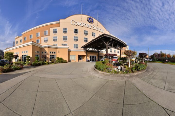 Hotel 7 of 74