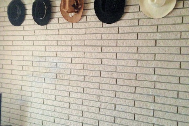 Room 136 of 182