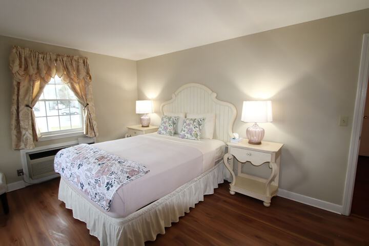 Colonial Inn Seekonk