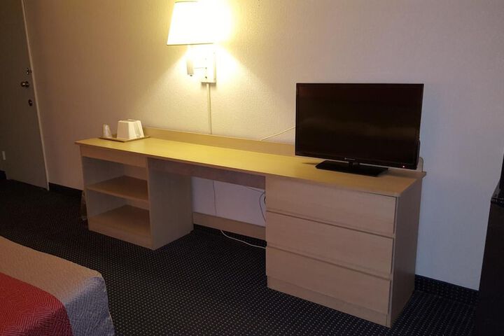 Room 11 of 22