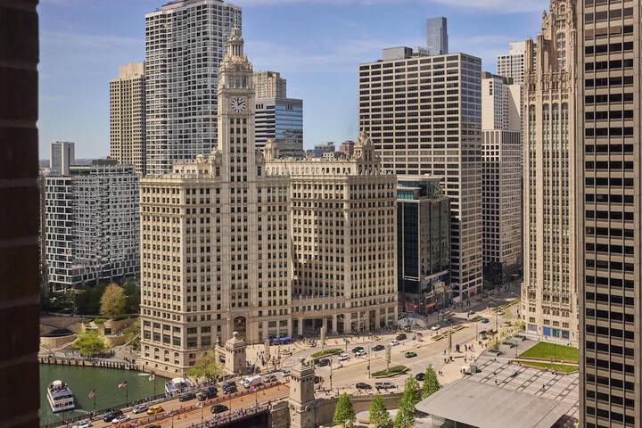 Hyatt Regency Chicago