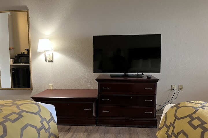 Room 37 of 67