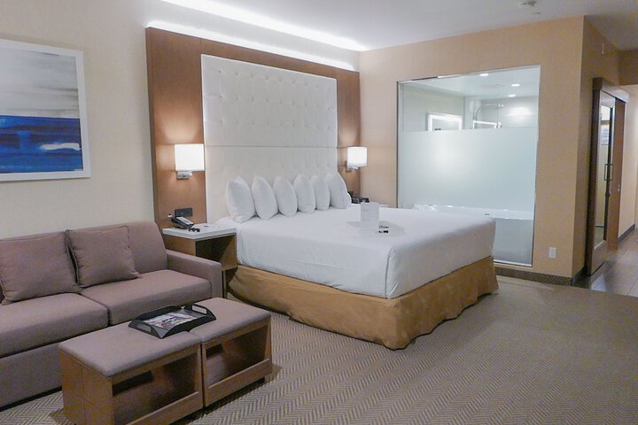 Room 62 of 84
