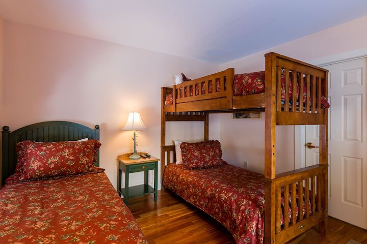 Topnotch Resort