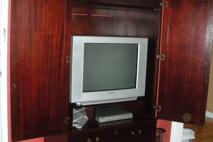 Room 19 of 37