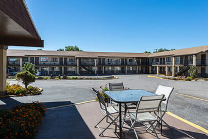 Econo Lodge