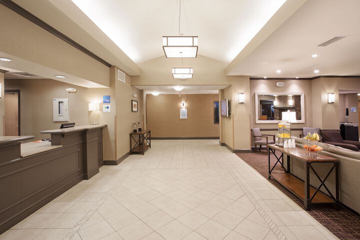 Holiday Inn Express & Suites Yankton by IHG