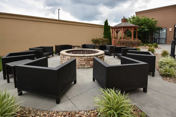 Terrace/Patio 34 of 35