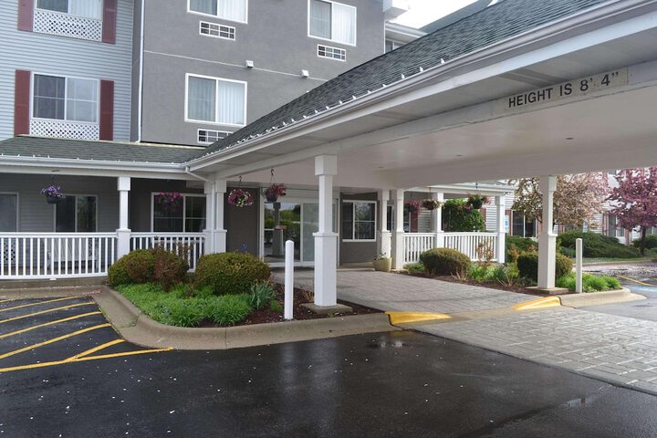 Country Inn & Suites by Radisson Gurnee, IL