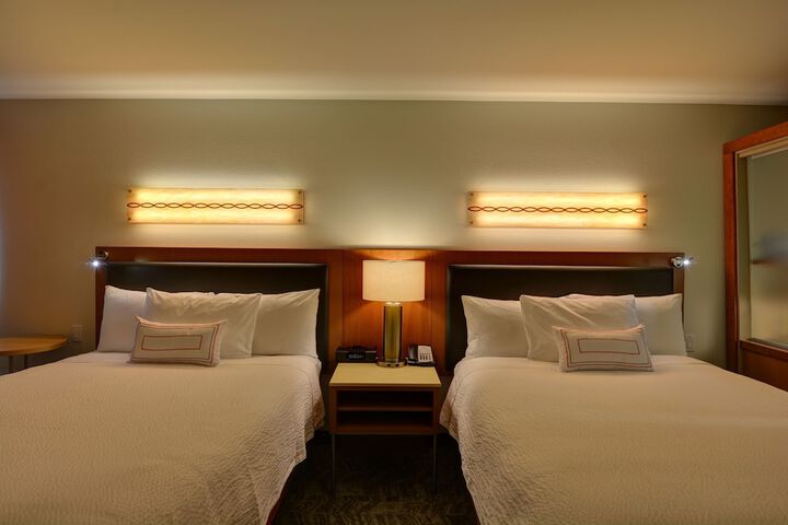 Room 19 of 39