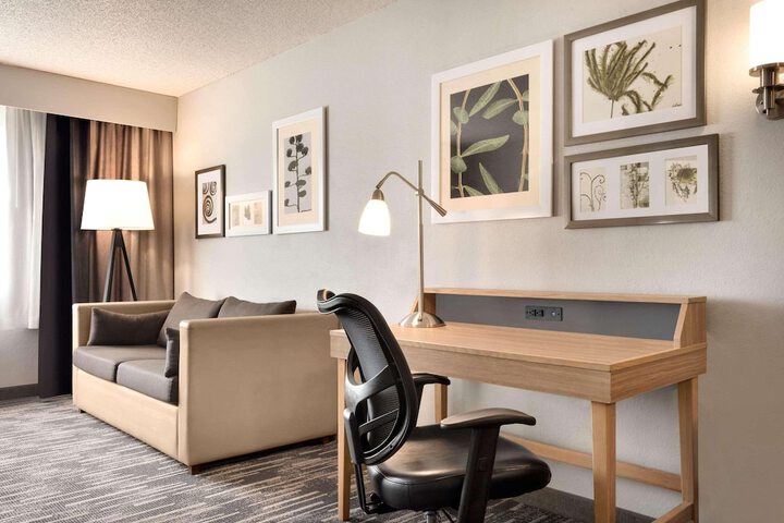 Country Inn & Suites by Radisson Brookings, SD