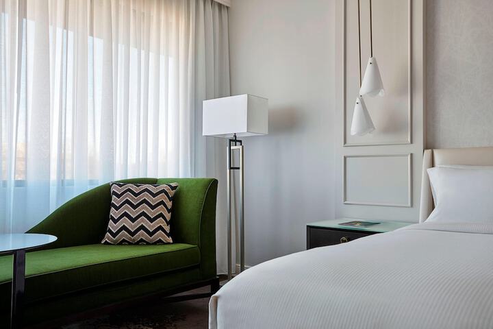 Room 21 of 60