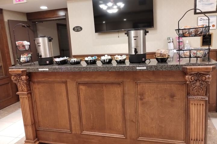 Breakfast/Coffee Service 30 of 54