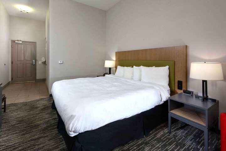 Country Inn & Suites by Radisson Asheville West near Biltmore