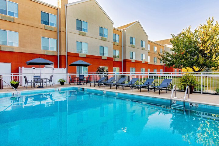 Pool 5 of 29