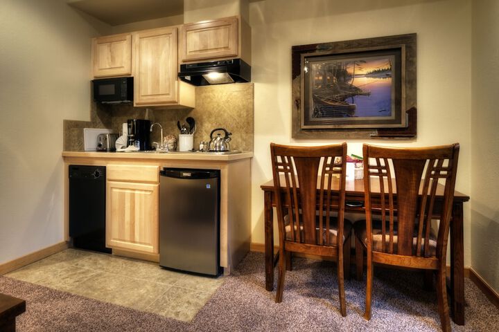 Grand Timber Lodge