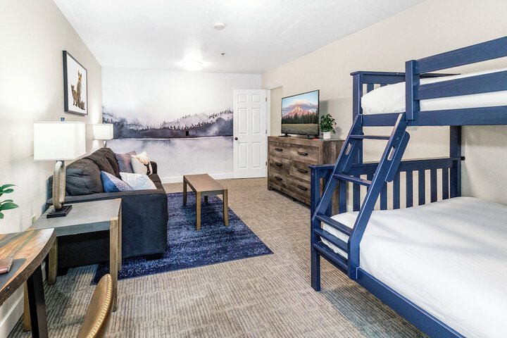 Room 16 of 44
