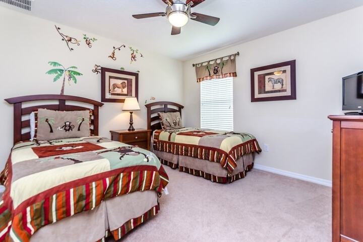 Room 21 of 25