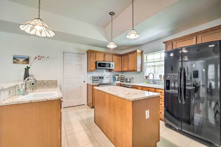 Private Pool & Grill: Peaceful Home in Dunnellon