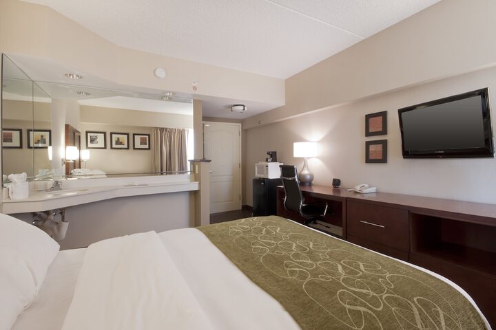 Room 8 of 36