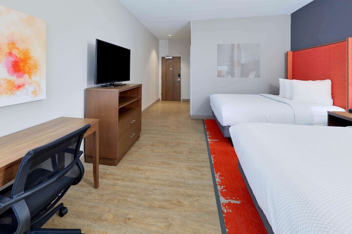 La Quinta Inn & Suites by Wyndham Lakeway