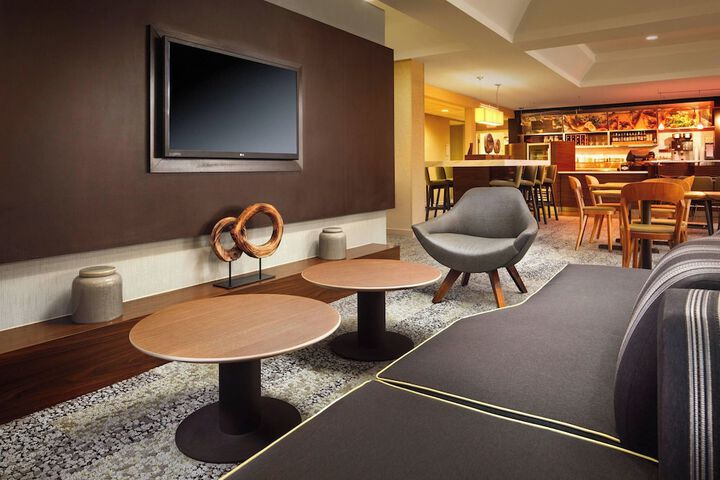 Hotel Interior 8 of 24