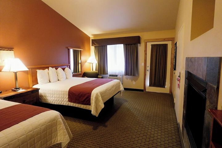 Silver Moon Inn