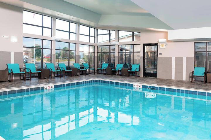 Residence Inn Akron South / Green