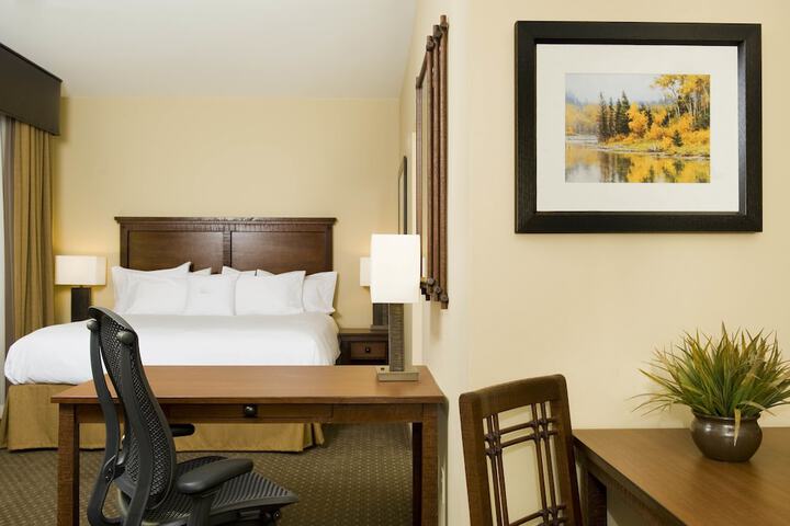 Room 20 of 40