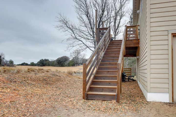 Kitty Hawk Apartment w / Hot Tub - 1 Mi to Beach!