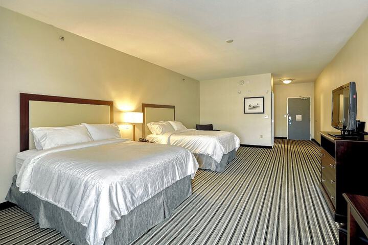 Room 14 of 48
