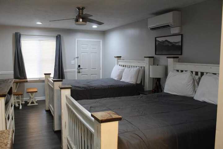 Room 21 of 49