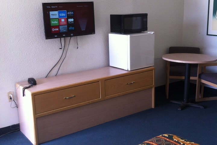 Room 30 of 62