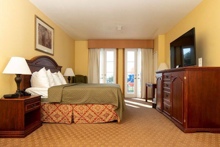 Natchez Grand Hotel & Suites on the River