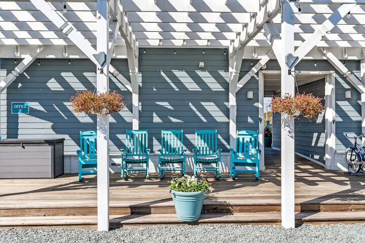 Loggerhead Inn & Suites
