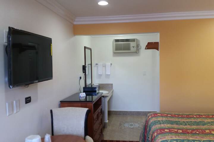 Kona Inn Motel Anaheim