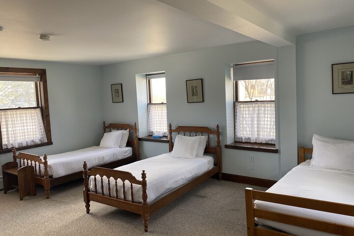 Room 71 of 294