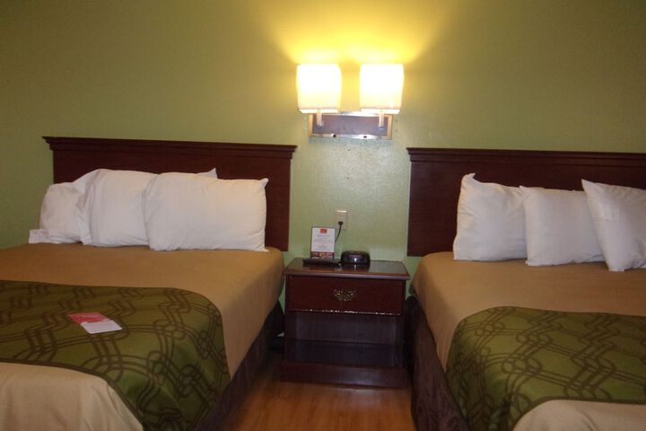 Econo Lodge Kent - Akron West