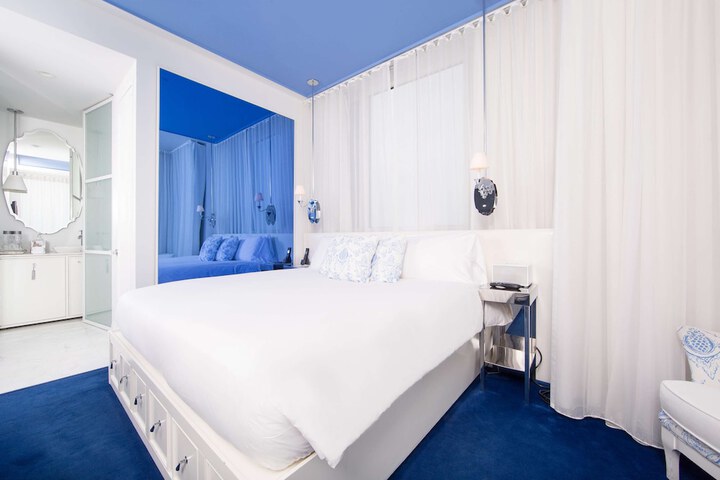 Room 40 of 114